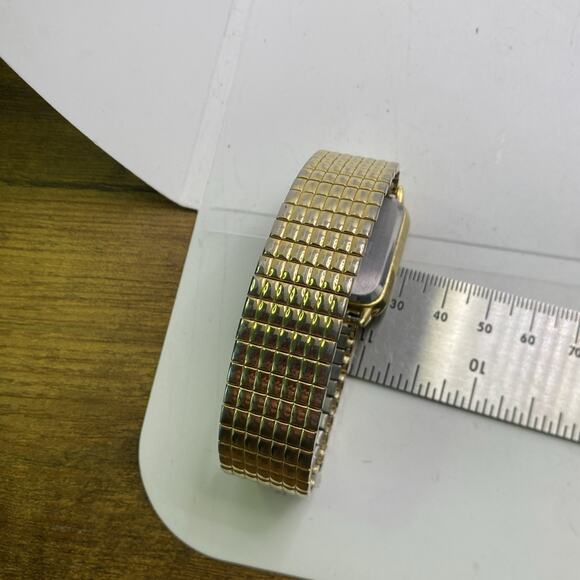 Vintage Mens LTD gold Stretch Watch New Battery